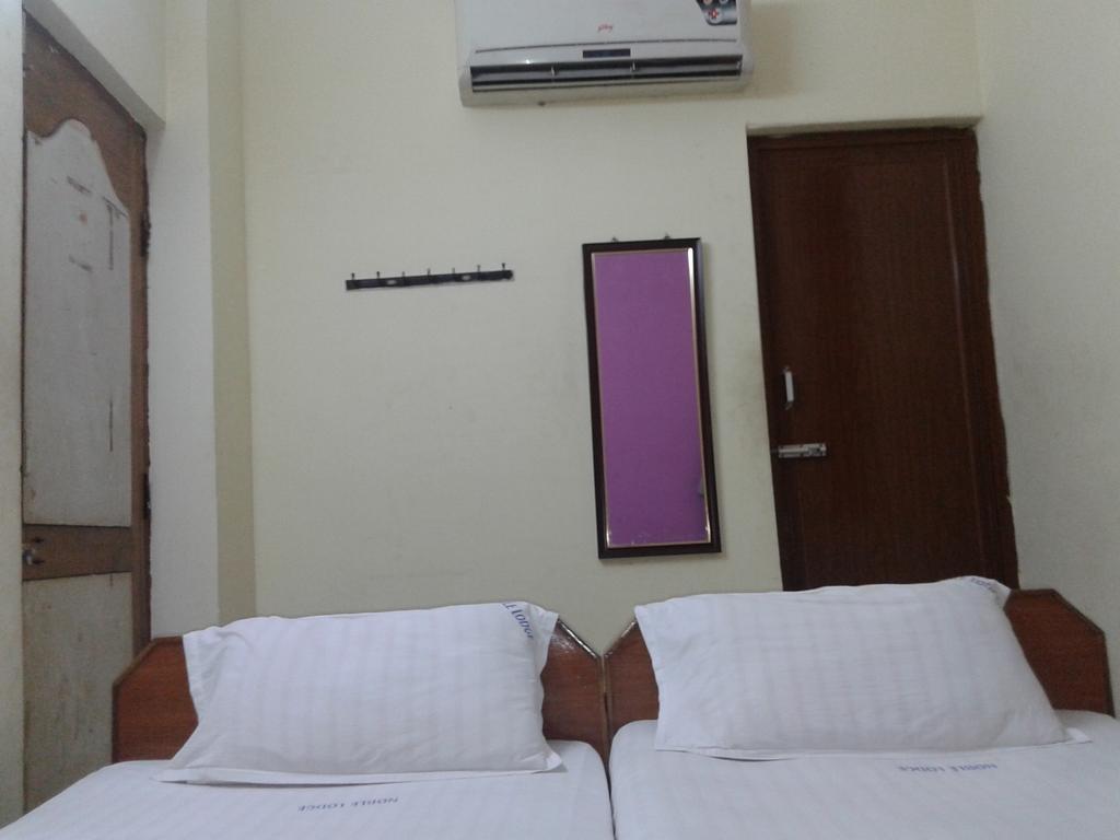 Noble Residency Hotel Tirupati Habitación foto