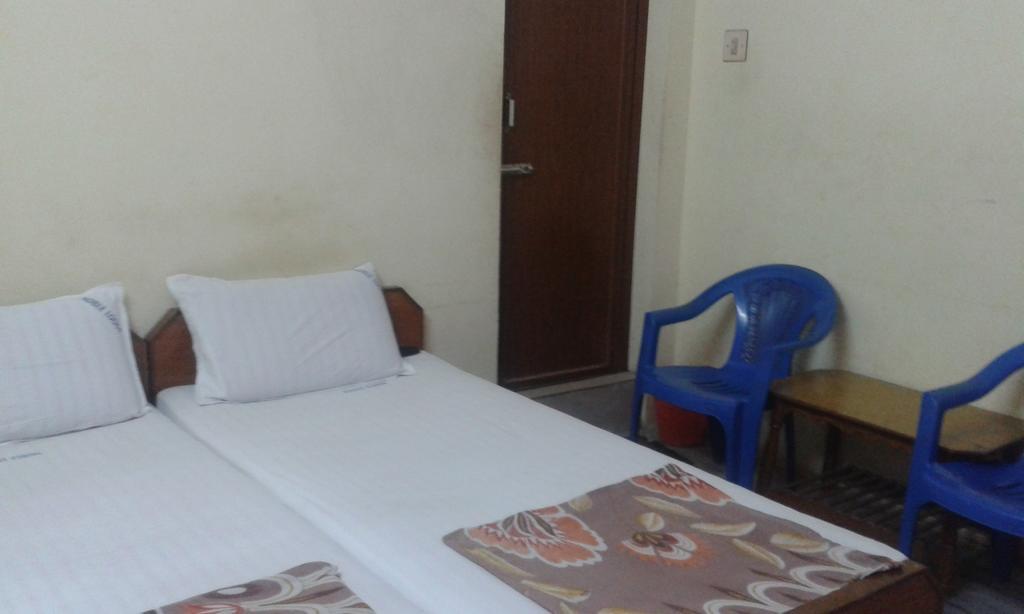 Noble Residency Hotel Tirupati Habitación foto